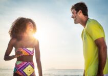 Descubra qual o melhor horário para tomar sol de forma saudável e segura